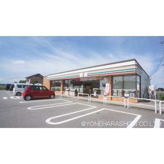 コンビニ　セブンイレブン高岡下麻生店（コンビニ）まで845m