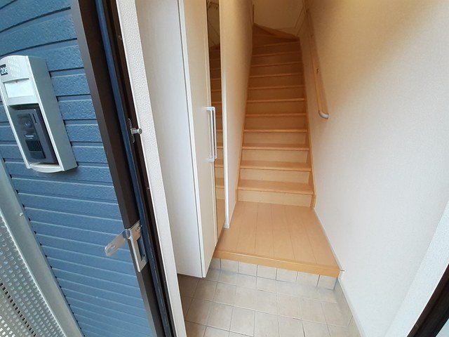 玄関　収納もある玄関です