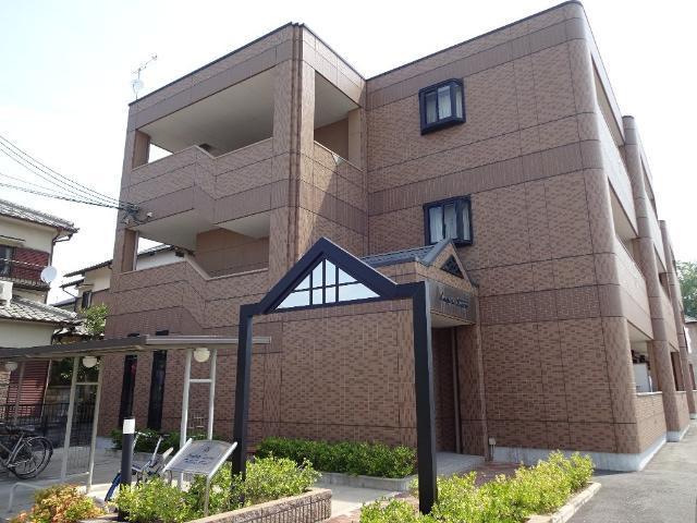 エントランス　駐車場