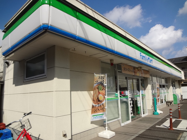 コンビニ　ファミリーマート所沢けやき通り店（コンビニ）まで622m