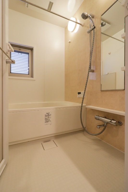 バス・シャワールーム　図面と現状に相違がある場合には現状を優先