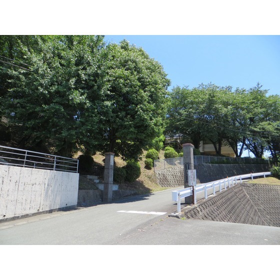 小学校　熊本市立西里小学校（小学校）まで2086m