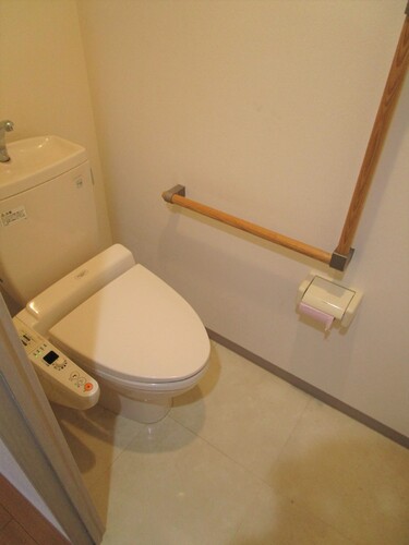 キッチン　トイレ（前回募集時／2020年5月撮影）