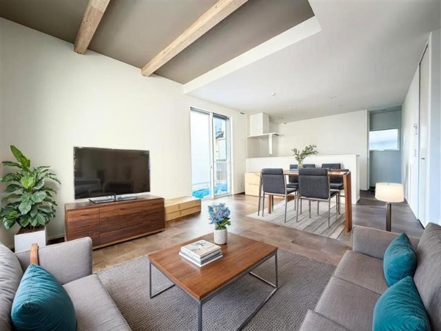 居室・リビング　※写真はＡＩ加工によって家具を設置しております。