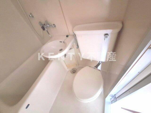 トイレ　コンパクトで使いやすいトイレです