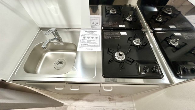 キッチン　コンパクトなキッチンで掃除もラクラク