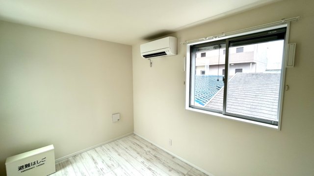 その他　使い勝手のいい洋室です