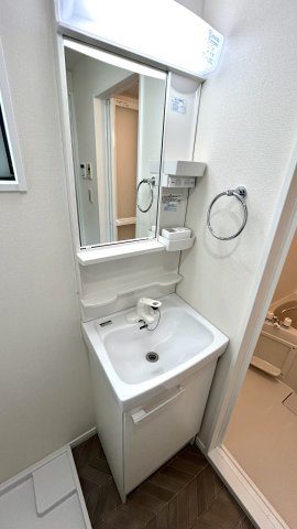 洗面設備　広い洗面スペース