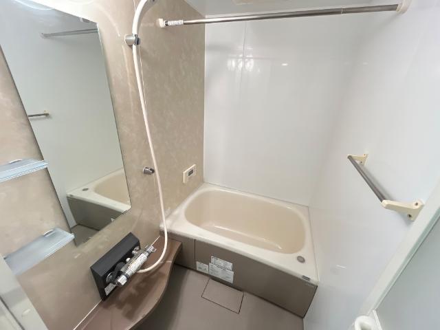 バス・シャワールーム　バス
