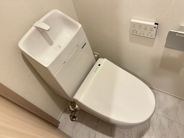 トイレ　別の部屋の参考写真です。
