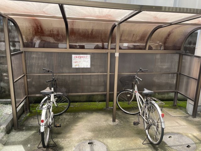 白国弘友ハイツの外観写真