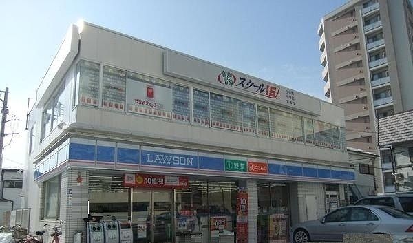 コンビニ　ローソン（コンビニ）まで350m