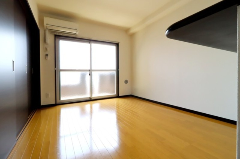 居室・リビング　図面と現状に相違がある場合には現状を優先