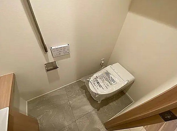 トイレ　トイレ