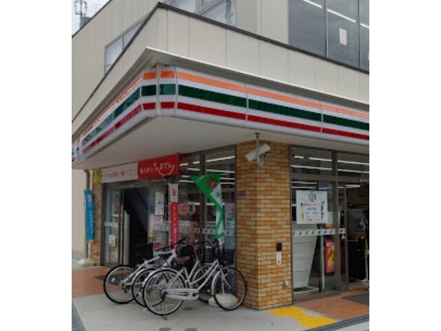 コンビニ　セブンイレブン野田阪神駅北店（コンビニ）まで595m