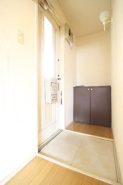 玄関　別室の参考写真です。※現況優先