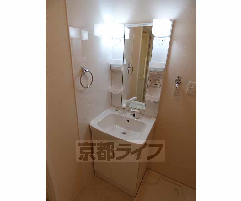 洗面設備　洗面台です。