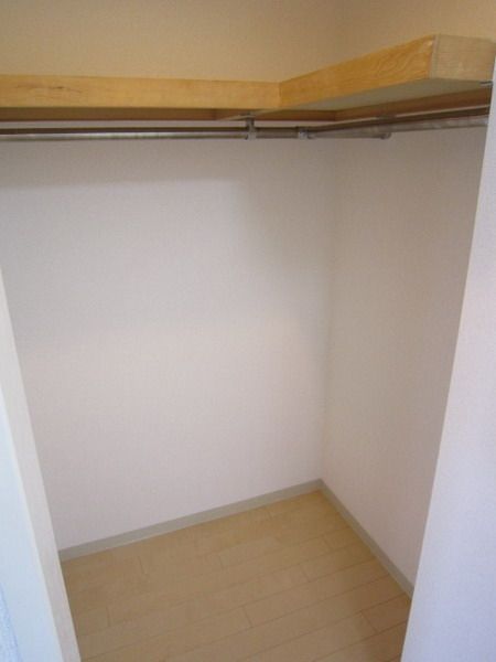 収納　ウォークインクローゼット