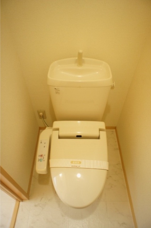 トイレ　図面と現状に相違がある場合には現状を優先