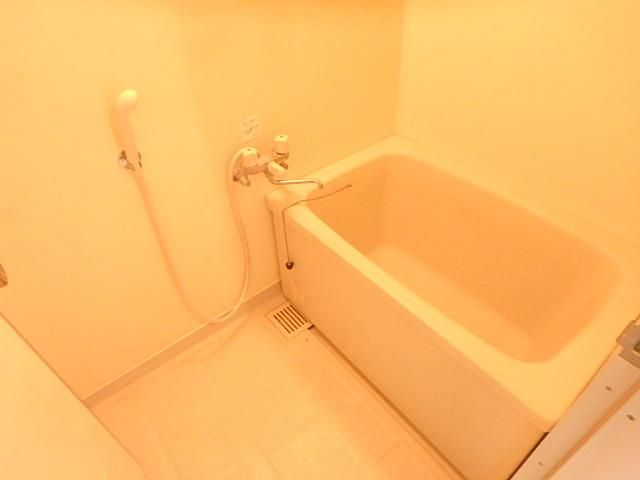 バス・シャワールーム　バスルーム