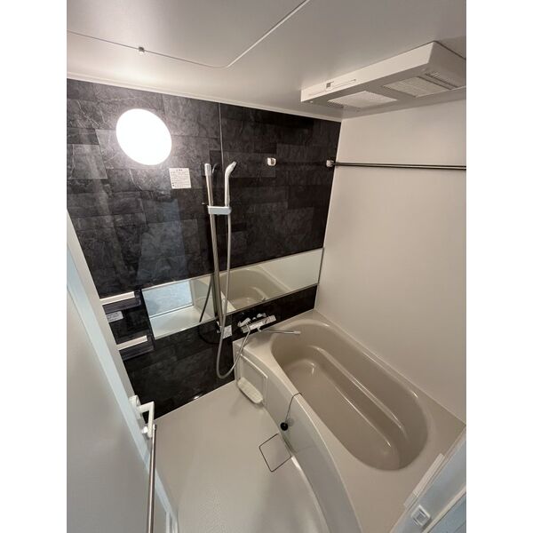 バス・シャワールーム　画像と現状が異なる場合は現状優先となります。