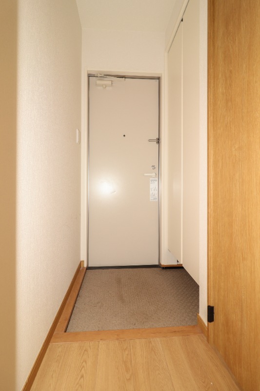 玄関　図面と現状に相違がある場合には現状を優先