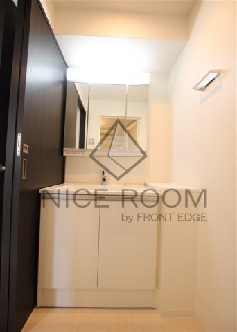 洗面設備　レオンコンフォート大手通　独立洗面