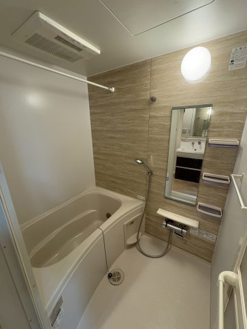 バス・シャワールーム　日々の疲れを癒すお風呂付です