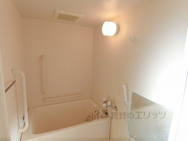 バス・シャワールーム　風呂