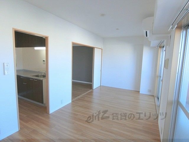 居室・リビング　リビング