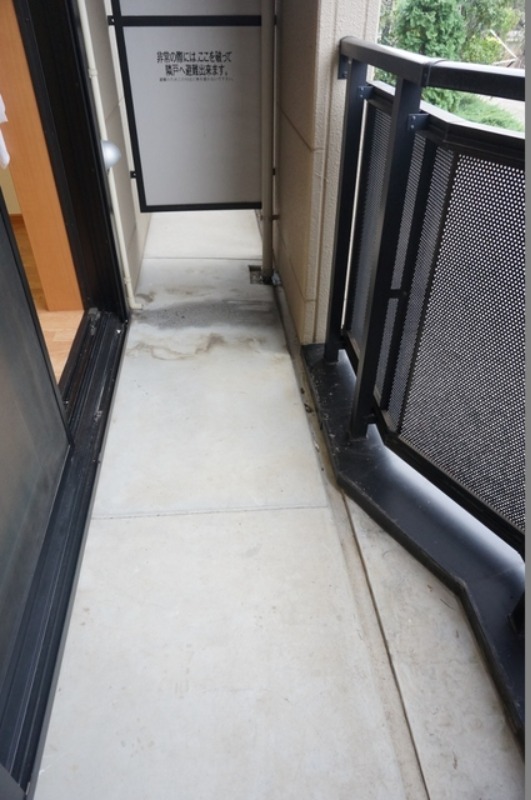 バルコニー　図面と現状に相違がある場合には現状を優先