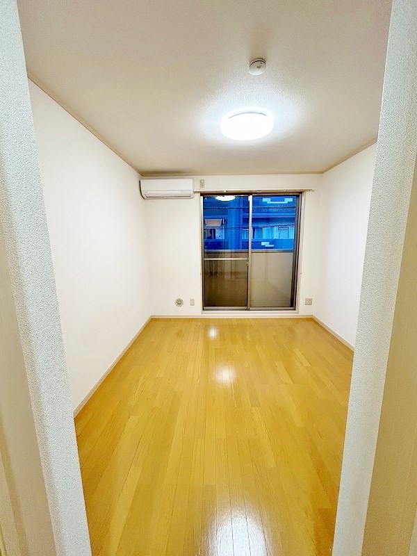 その他部屋・スペース　★洋室6帖★(クロス現状優先)