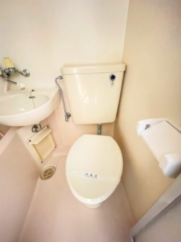トイレ　ユニットバスのトイレです