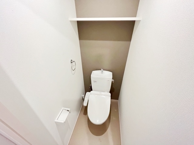 トイレ　※他室写真～現況優先※