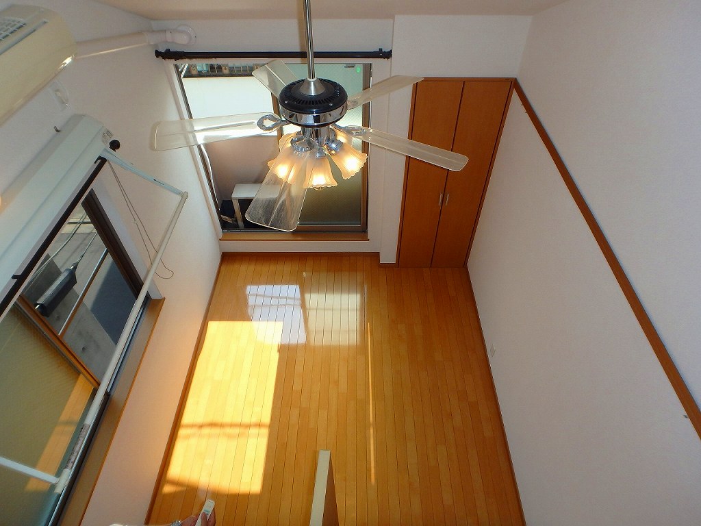 居室・リビング　※２０３の写真です