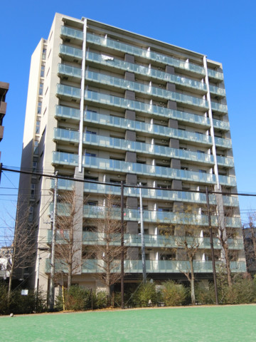 建物外観　人気の代々木公園エリア　緑豊かな住環境を楽しめます