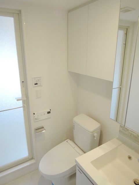 トイレ　★シャワートイレ★