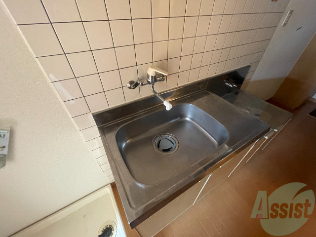 キッチン　キッチンです。一人暮らしには丁度い大きさです。