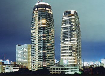 ショッピングセンター　愛宕グリーンヒルズMORIタワー（ショッピングセンター）まで714m