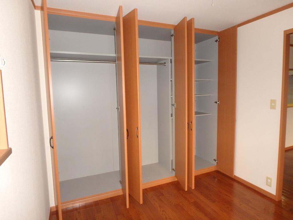 収納　クローゼット