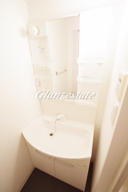 洗面設備　☆シャンプードレッサー付☆