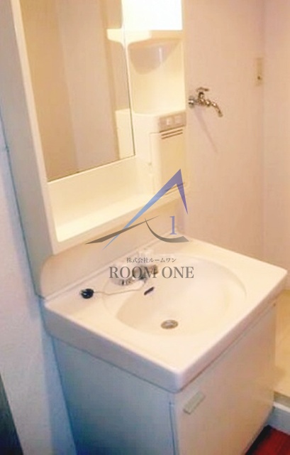 洗面設備　洗面台です。
