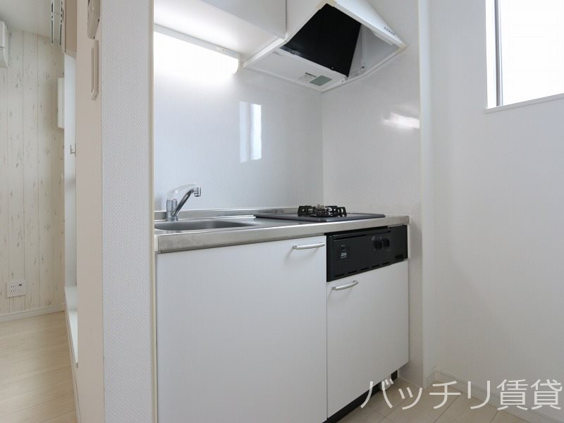 キッチン　同シリーズの別号室の画像。現況を優先します。