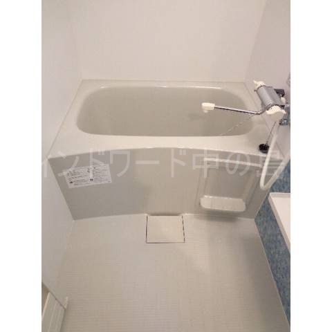 バス・シャワールーム　詳細は、ウィンドワード中の島店までご相談下さい。