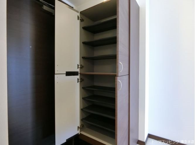 玄関　※別号室参照