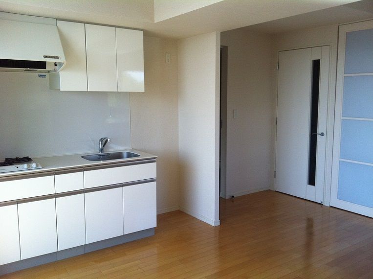 居室・リビング　☆明るい居間☆