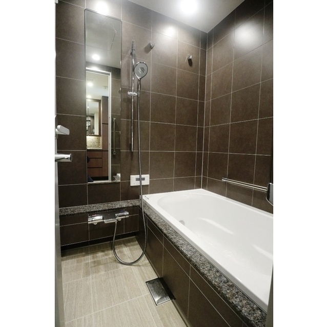 バス・シャワールーム　バス※別部屋参考写真