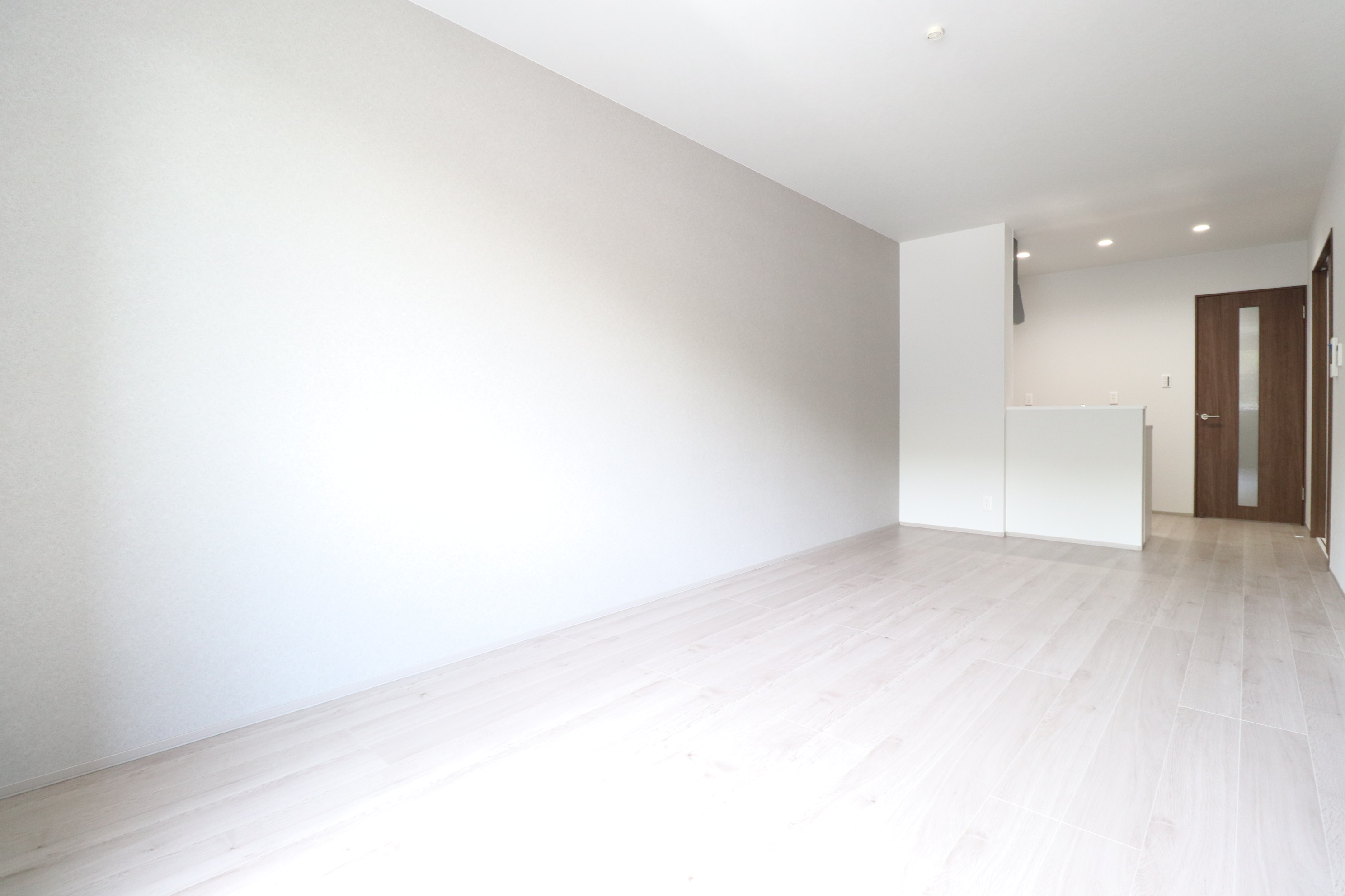 居室・リビング　広々と快適に過ごしていただける12.7帖の空間♪