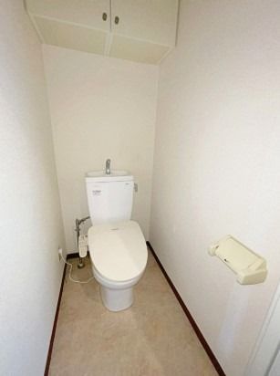 トイレ　別号室写真