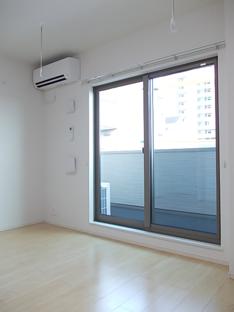 居室・リビング　【洋室８帖】シンプルでレイアウトしやすい★